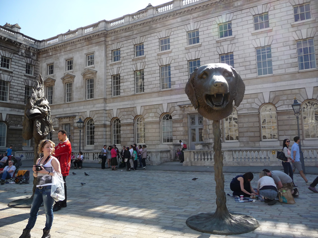 Dog in the Circle of Zodiac Heads at the Somerset House